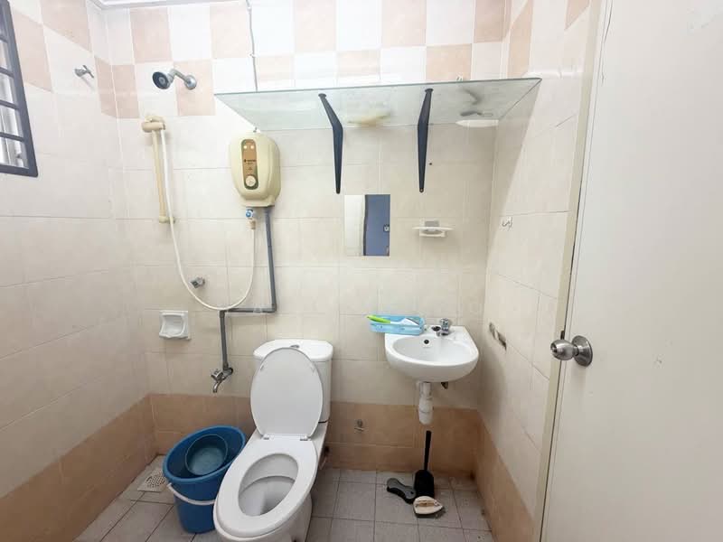 2-storey Terraced House for Sale in Setia Indah (Setia Alam) - Hailey Ho - Bathroom - PropertyGuru.com.my