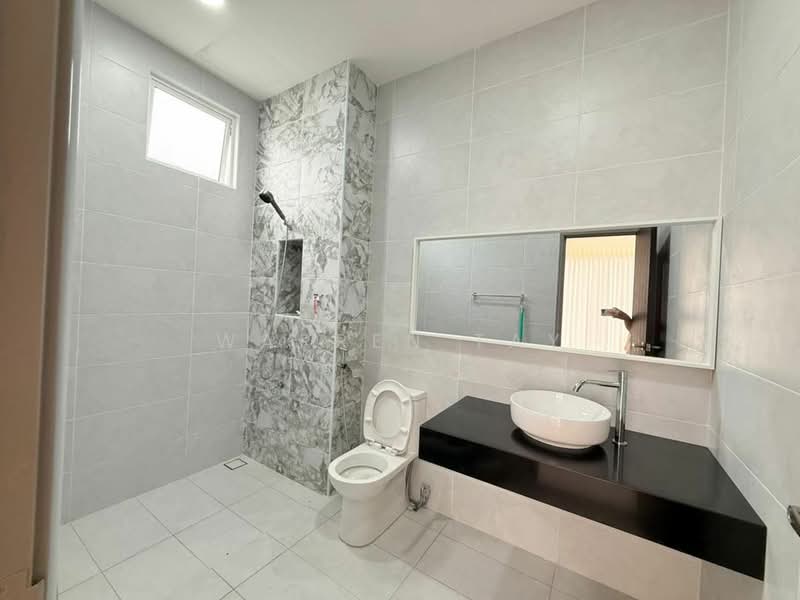 Rumah Kluster untuk Disewa di Skudai (Johor) - Warren Tay - Bathroom - PropertyGuru.com.my