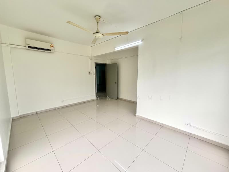 Kondominium untuk Dijual di Subang Ville Aman Luxury Condominiums - Luqman Ramli - Interior - PropertyGuru.com.my