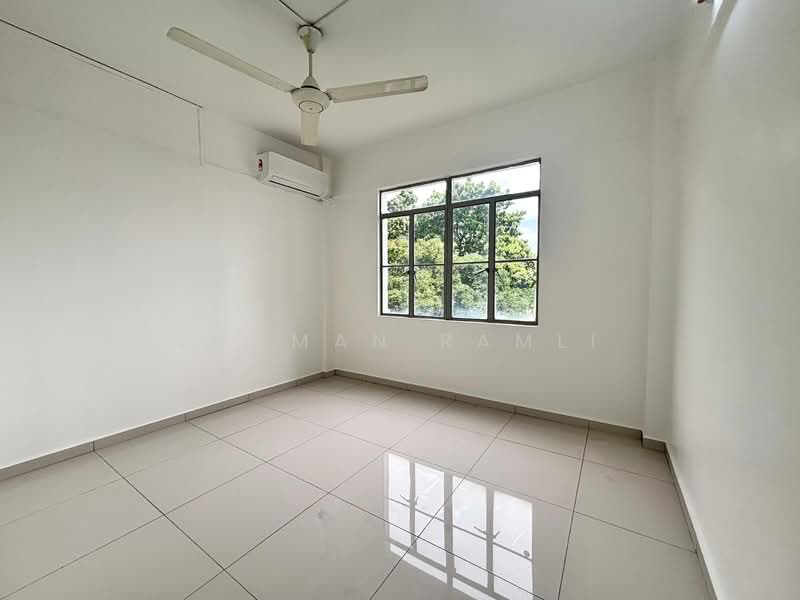 Kondominium untuk Dijual di Subang Ville Aman Luxury Condominiums - Luqman Ramli - Interior - PropertyGuru.com.my