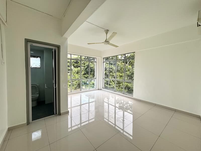 Kondominium untuk Dijual di Subang Ville Aman Luxury Condominiums - Luqman Ramli - Bathroom - PropertyGuru.com.my