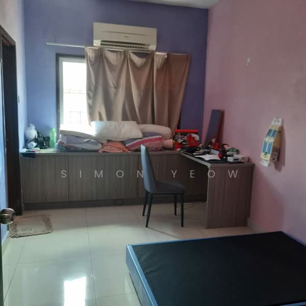 2-storey Terraced House for Sale in Bandar Putra Permai (Seri Kembangan) - Simon Yeow - Bedroom - PropertyGuru.com.my
