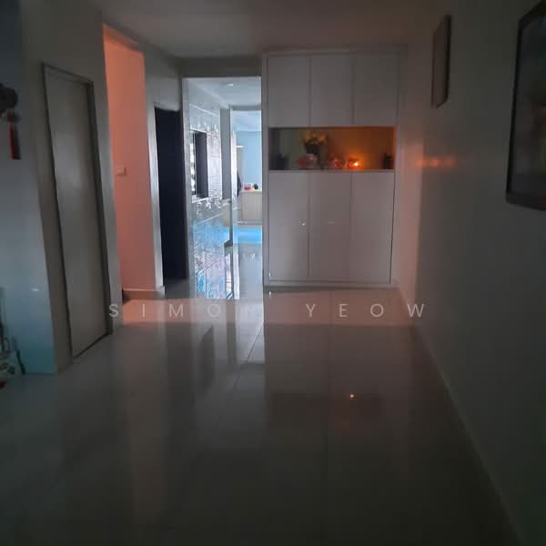 2-storey Terraced House for Sale in Bandar Putra Permai (Seri Kembangan) - Simon Yeow - Corridor - PropertyGuru.com.my