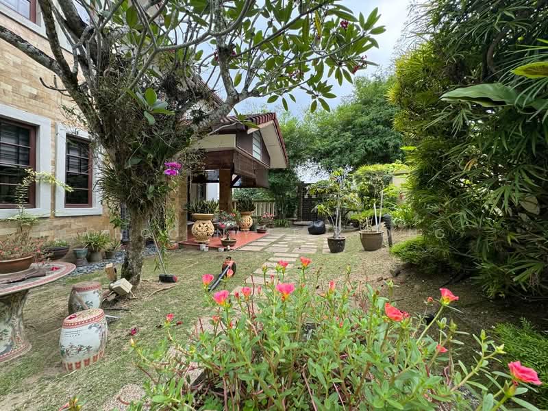 2-storey Terraced House for Sale in Bukit Jelutong (Shah Alam) - Choo Nyet Kiong - Exterior - PropertyGuru.com.my