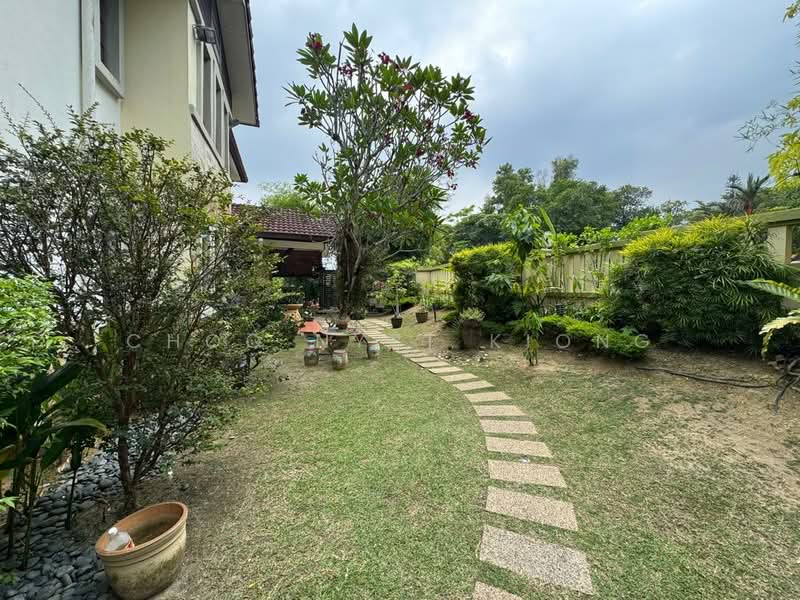 2-storey Terraced House for Sale in Bukit Jelutong (Shah Alam) - Choo Nyet Kiong - Garden - PropertyGuru.com.my