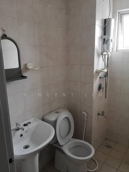 Servis Apartment untuk Disewa di Millennium Place @ Millennium Square - Vincent Lim - Bathroom - PropertyGuru.com.my