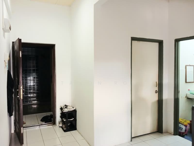 Apartment for Sale at Pangsapuri Kasturi Tiara - Tavon RG - Entrance - PropertyGuru.com.my