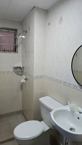 Kondominium untuk Disewa di Ketumbar Hill - Bee Yee - Bathroom - PropertyGuru.com.my