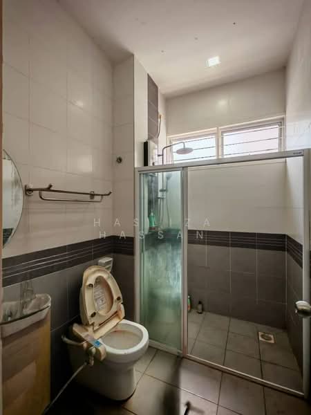 2-storey Terraced House for Sale in Denai Alam (Shah Alam) - Hasliza Hassan - Bathroom - PropertyGuru.com.my