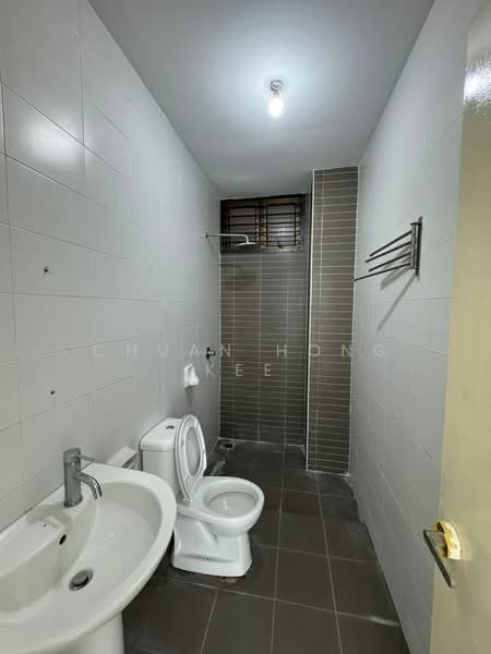 Servis Apartment untuk Dijual di Palazio - Chuan Hong Kee - Bathroom - PropertyGuru.com.my