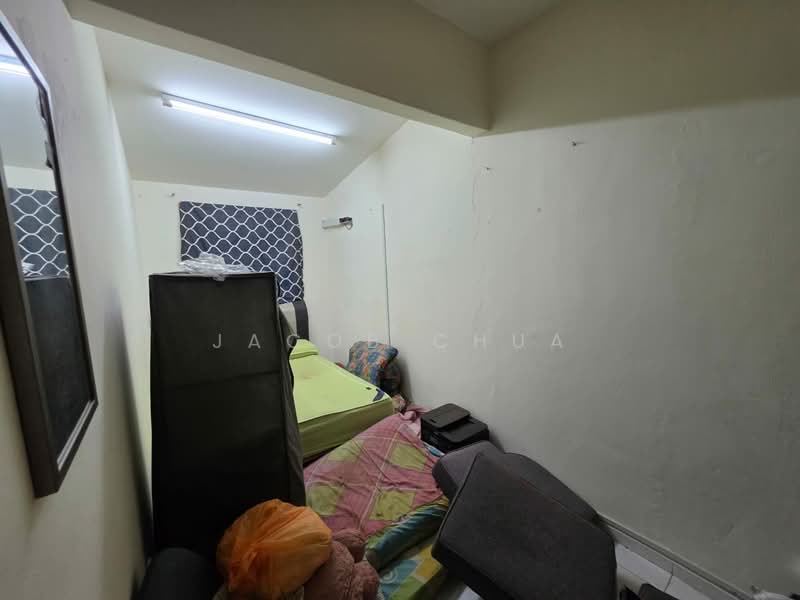 2-storey Terraced House for Sale in Taman Anggerik (Tampoi) - Jacob Chua - Bedroom - PropertyGuru.com.my