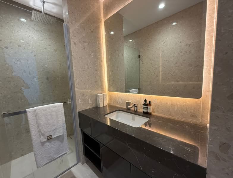 Servis Apartment untuk Dijual di Pavilion Damansara Heights, Windsor Suites - Bell Wong - Bathroom - PropertyGuru.com.my
