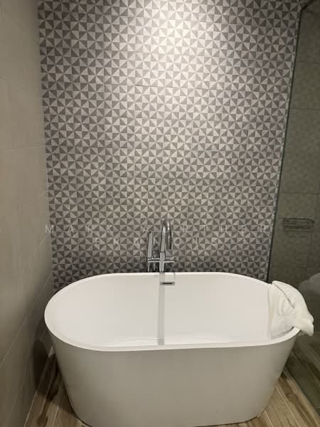 Kediaman Servis untuk Dijual di Hampton Damansara - Mark Aurther Francis - Bathroom - PropertyGuru.com.my