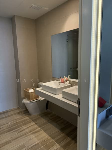 Kediaman Servis untuk Dijual di Hampton Damansara - Mark Aurther Francis - Bathroom - PropertyGuru.com.my
