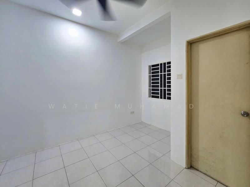 Rumah Teres 2.5 Tingkat untuk Dijual di Sungai Buloh (Selangor) - WATIE MUHAMAD - Interior - PropertyGuru.com.my