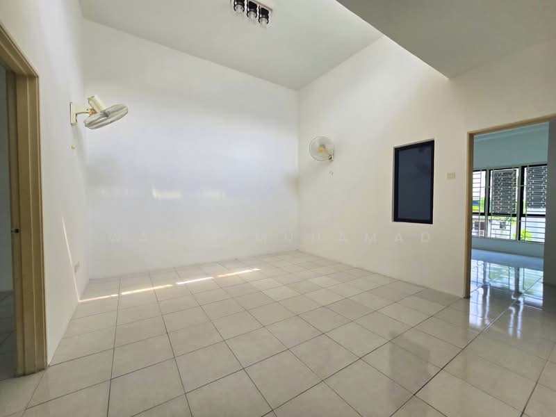 Rumah Teres 2.5 Tingkat untuk Dijual di Sungai Buloh (Selangor) - WATIE MUHAMAD - PropertyGuru.com.my