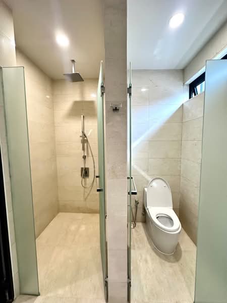 Service Residence for Rent at 10 Stonor - Victor Choo - Bathroom - PropertyGuru.com.my