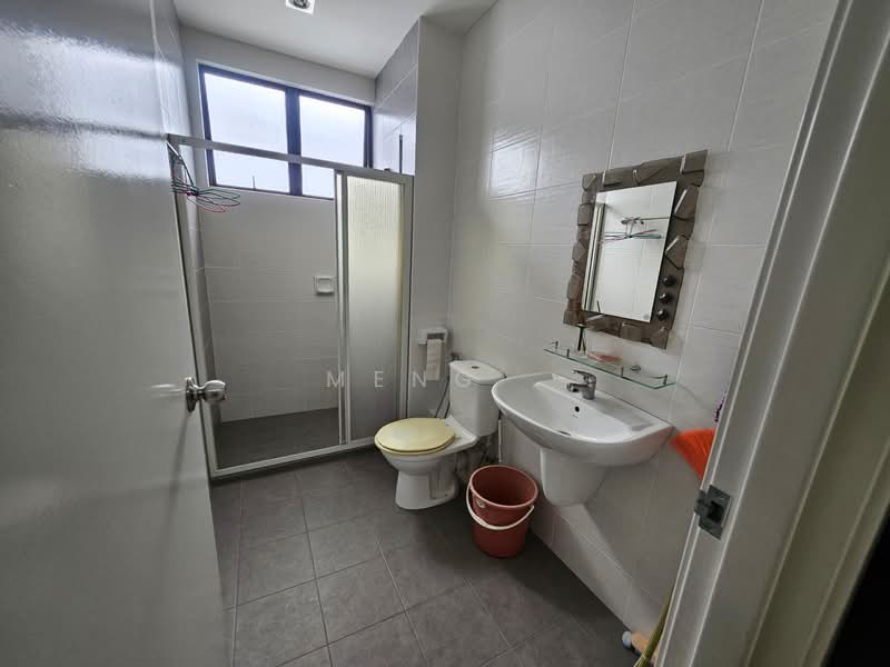 3-storey Terraced House for Rent in Sungai Ara (Penang) - Meng . - Bathroom - PropertyGuru.com.my