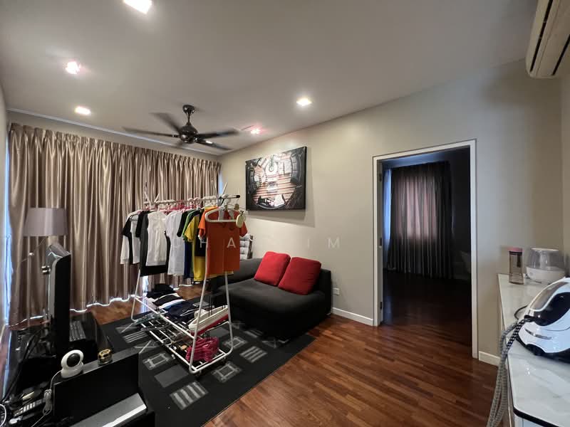 Semi-Detached House for Sale in Bandar Mahkota Cheras (Cheras) - ChaoLim . - Living Room - PropertyGuru.com.my