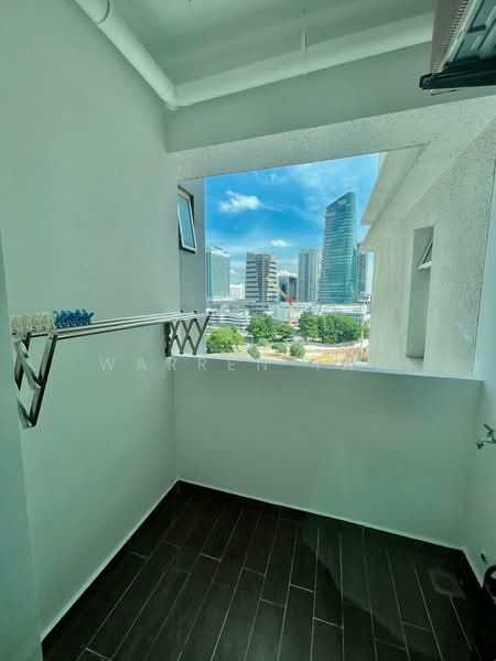 Servis Apartment untuk Disewa di TriTower Residence @ Johor Bahru Sentral - Warren Tay - Balcony - PropertyGuru.com.my