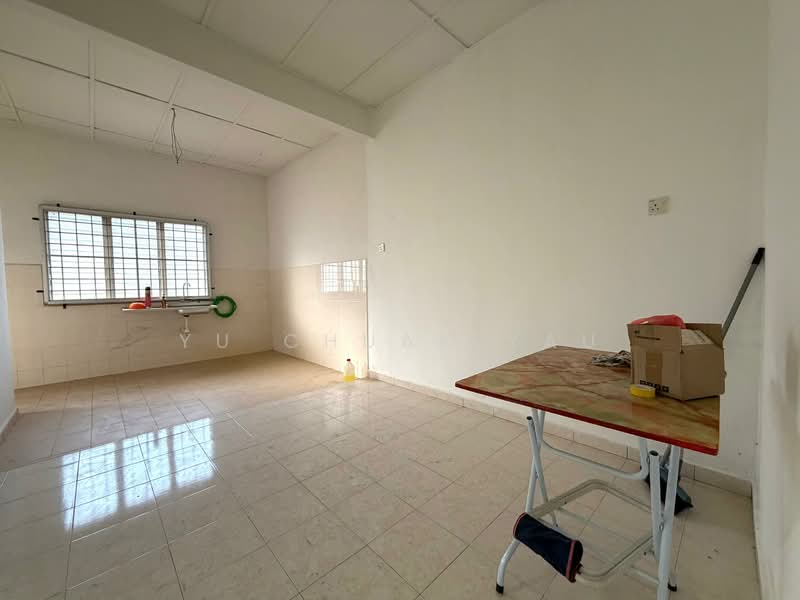1-storey Terraced House for Sale in Taman Bertam Impian (Tanjong Minyak) - Yu Chuan Yau - Kitchen - PropertyGuru.com.my