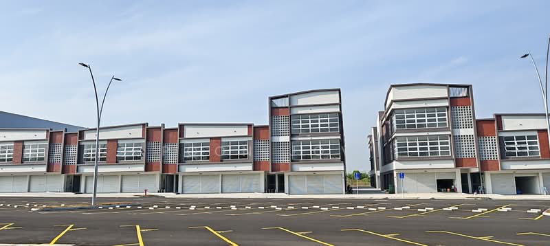 Kedai / Pejabat untuk Disewa di Shah Alam (Selangor) - Poon Jovi - Call 012 382 6960  - PropertyGuru.com.my