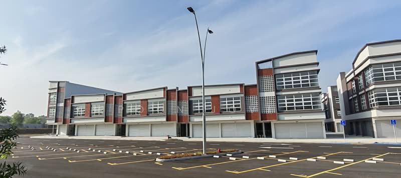 Kedai / Pejabat untuk Disewa di Shah Alam (Selangor) - Poon Jovi - Call 012 382 6960  - PropertyGuru.com.my