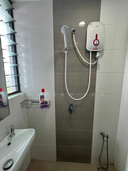 Service Residence for Rent at SkyVille 8 @ Benteng 8 - Desmond Low - Bathroom - PropertyGuru.com.my