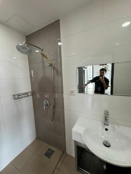 Service Residence for Rent at SkyVille 8 @ Benteng 8 - Desmond Low - Bathroom - PropertyGuru.com.my