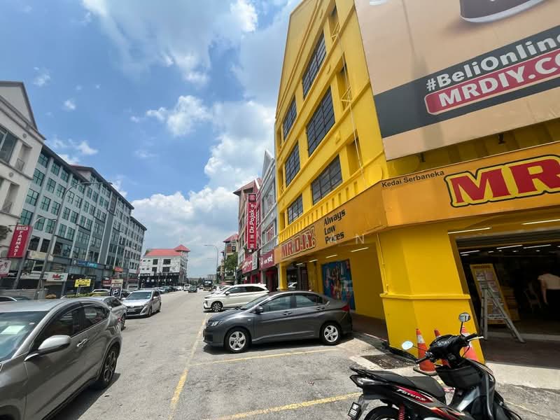 Shop for Rent in Bandar Sunway (Sunway) - Ryan Tan - Exterior - PropertyGuru.com.my