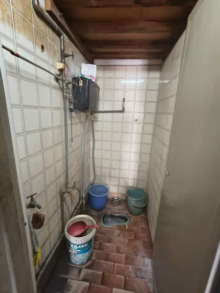 1.5-storey Terraced House for Sale in Taman Taynton View (Cheras) - JJ Ooi - Bathroom - PropertyGuru.com.my