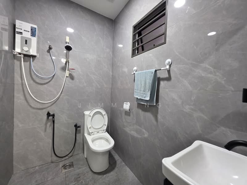 Rumah Teres 2 Tingkat untuk Dijual di Alam Damai (Cheras) - Jimmy Ng - Bathroom - PropertyGuru.com.my