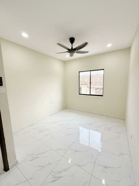 2-storey Terraced House for Sale in Taman Puteri Wangsa (Ulu Tiram) - Cindy Lim - Interior - PropertyGuru.com.my