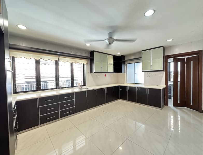 Semi-Detached House for Sale in Seksyen 4 (Kota Damansara) - Esther Lim - Kitchen - PropertyGuru.com.my