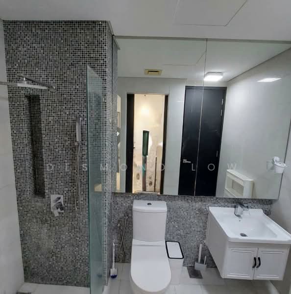 Servis Apartment untuk Disewa di The Elements - Desmond Low - Bathroom - PropertyGuru.com.my
