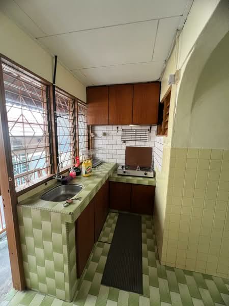 2-storey Terraced House for Rent in SS19 (Subang Jaya) - Yao Tan - Kitchen - PropertyGuru.com.my