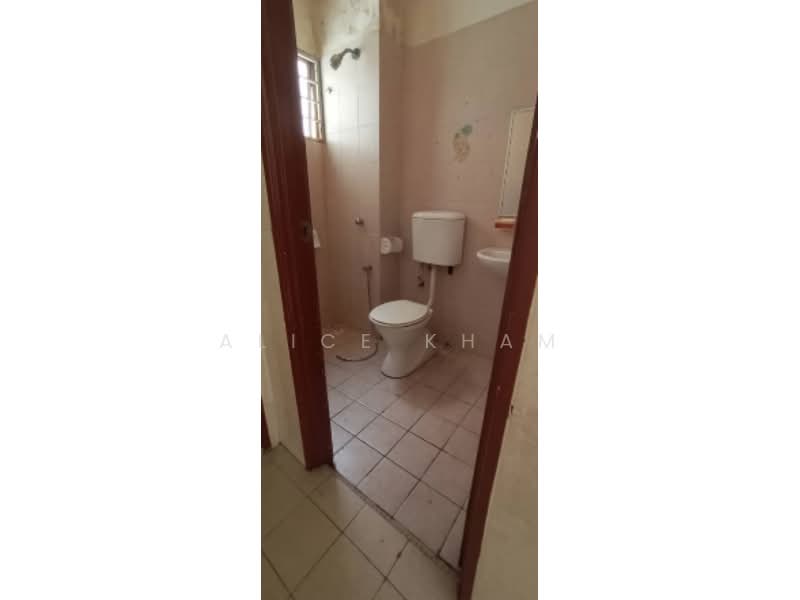 2-storey Terraced House for Rent in Subang Jaya (Selangor) - Alice Kham - Bathroom - PropertyGuru.com.my