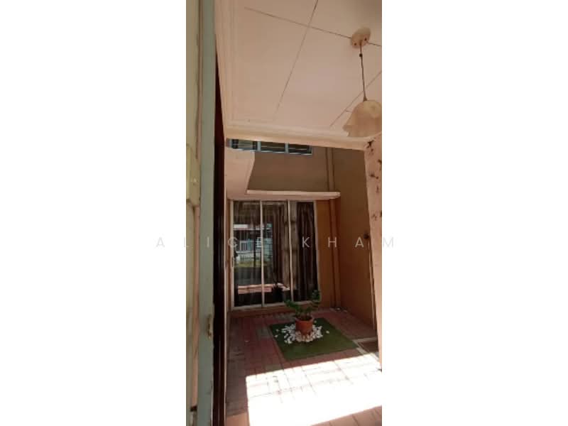 2-storey Terraced House for Rent in Subang Jaya (Selangor) - Alice Kham - Exterior - PropertyGuru.com.my