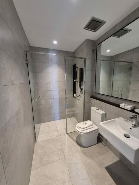 Rumah Teres 3 Tingkat untuk Dijual di Seksyen U15 (Shah Alam) - SF Chin - Bathroom - PropertyGuru.com.my