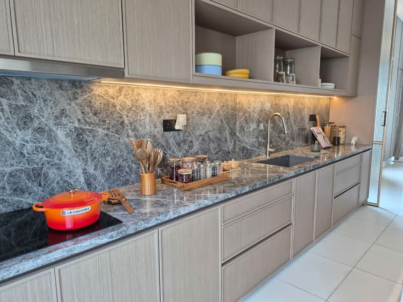 Rumah Teres 3 Tingkat untuk Dijual di Seksyen U15 (Shah Alam) - SF Chin - Kitchen - PropertyGuru.com.my