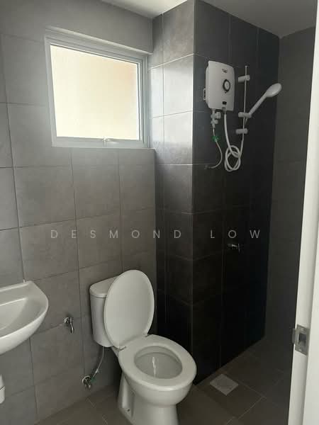Kondominium untuk Disewa di Residensi Sateria - Desmond Low - Bathroom - PropertyGuru.com.my