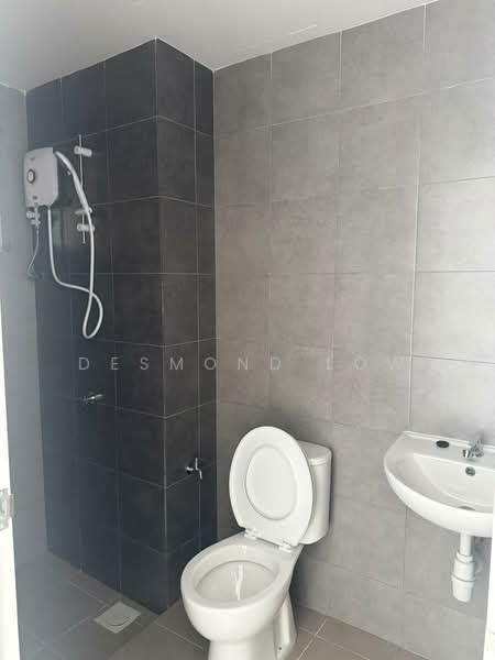 Kondominium untuk Disewa di Residensi Sateria - Desmond Low - Bathroom - PropertyGuru.com.my