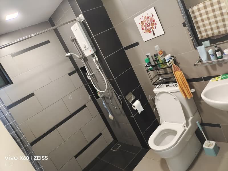 Condominium for Sale at The Z Residence - Alex Chin - Bathroom - PropertyGuru.com.my