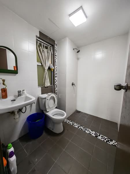 Condominium for Sale at Villa Park - June Tan - Bathroom - PropertyGuru.com.my