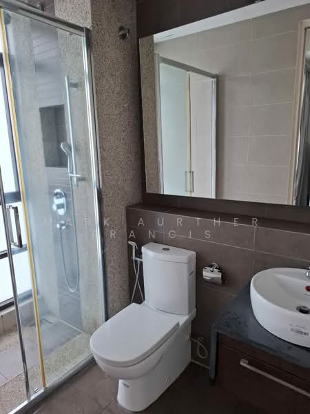Service Residence for Sale at Isola - Mark Aurther Francis - Bathroom - PropertyGuru.com.my