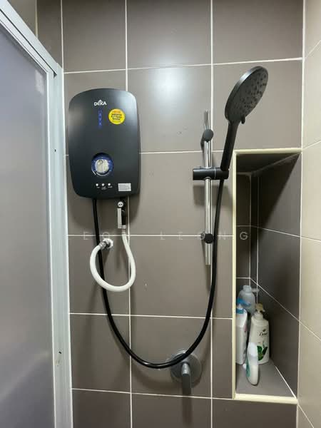 Servis Apartment untuk Disewa di Serviced Residence @ Razak City Residences (RC Residences) - Leon Leong - Bathroom - PropertyGuru.com.my
