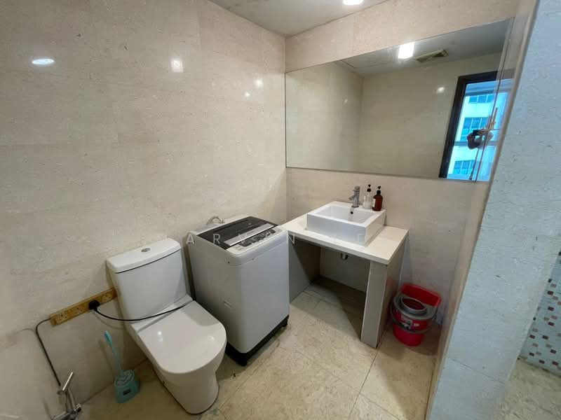 Servis Apartment untuk Dijual di Regalia Residence - Marvin Lee - Bathroom - PropertyGuru.com.my