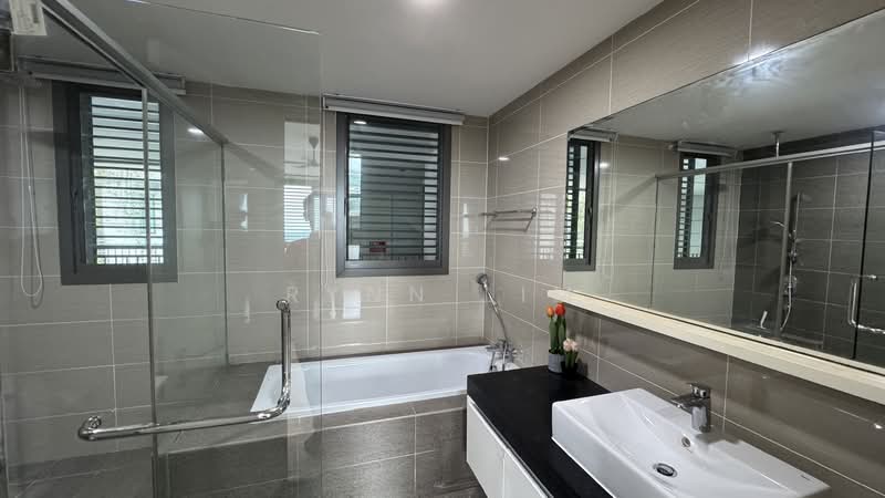 Condominium for Sale at Iskandar Residences - Rynn Lim - Bathroom - PropertyGuru.com.my