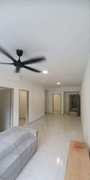 Servis Apartment untuk Dijual di Residensi Bukit Tiara - Vincent Goh - Living Room - PropertyGuru.com.my