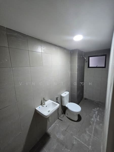 Servis Apartment untuk Dijual di Residensi Bukit Tiara - Vincent Goh - Bathroom - PropertyGuru.com.my